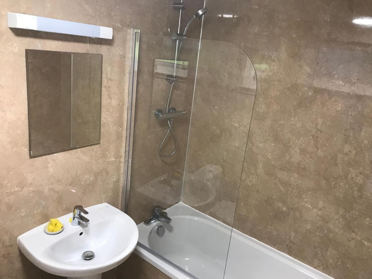 Borrodale, One Bedroom Apartment With Balcony And Loch View. Fort William Ngoại thất bức ảnh